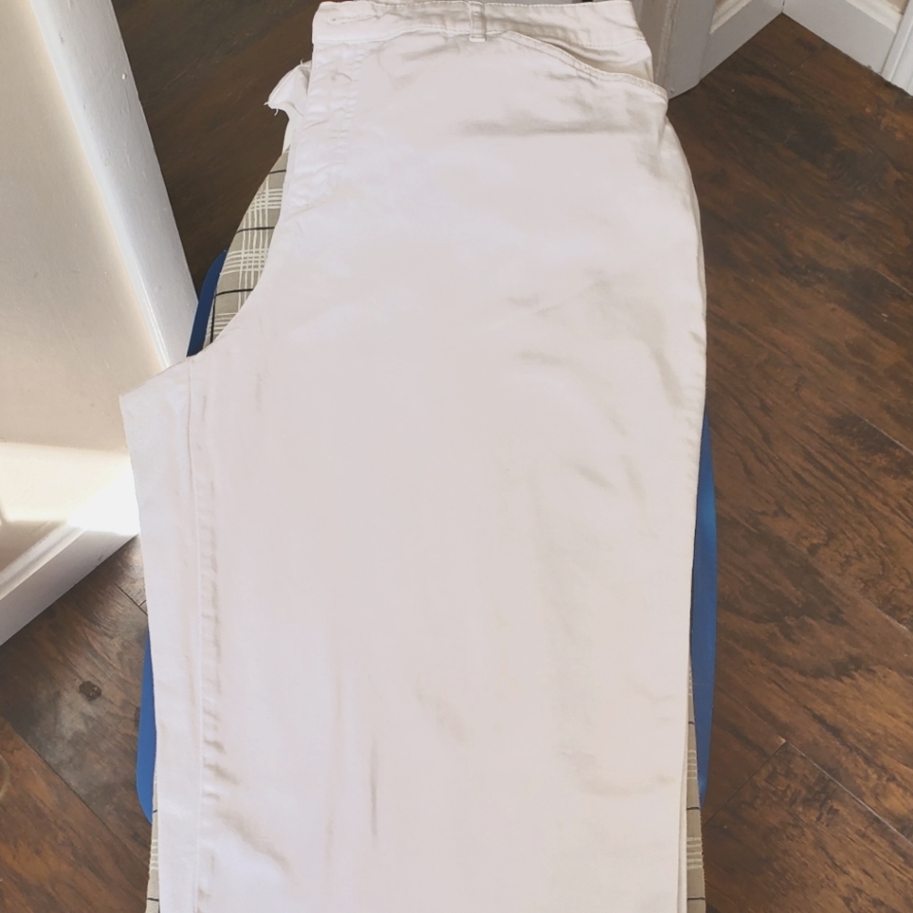 White Capris